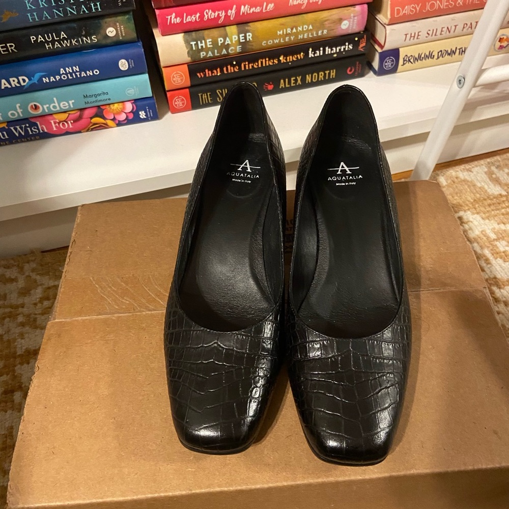 Aquatalia heels